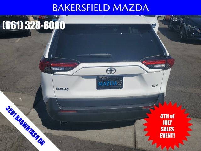 2024 Toyota RAV4 XLE photo 9