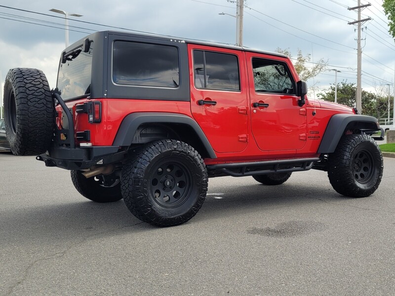2016 Jeep Wrangler Unlimited Sport photo 2