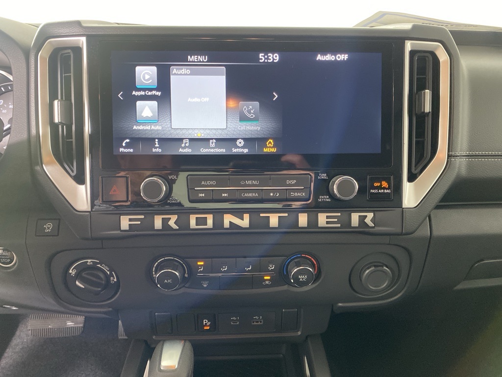 2025 Nissan Frontier SV photo 4