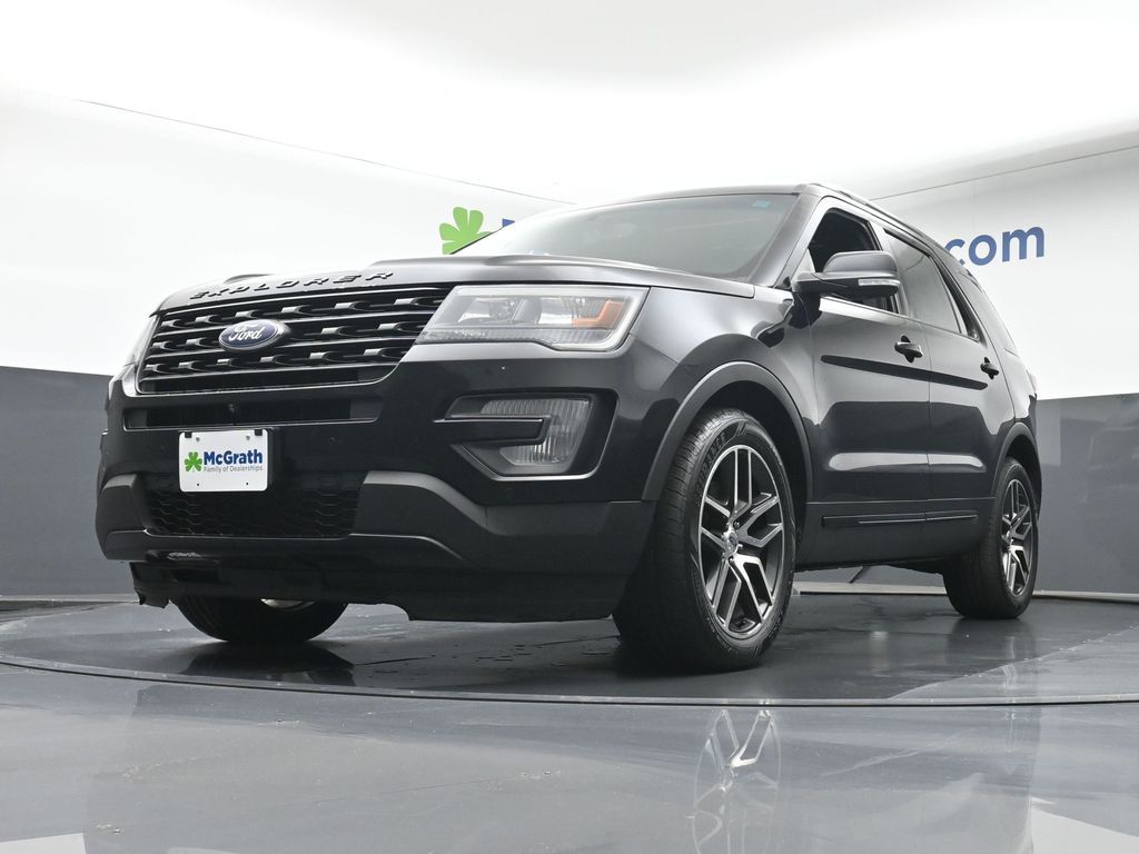 2017 Ford Explorer Sport photo 4