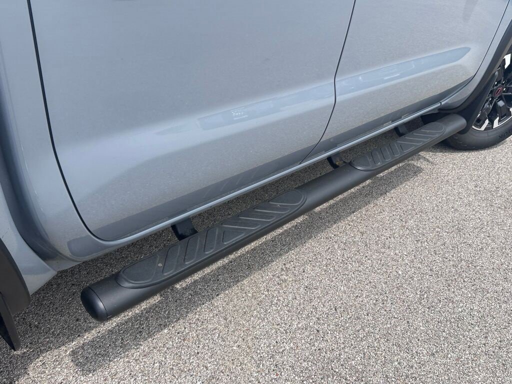 2022 Nissan Frontier S PRO-4X photo 10