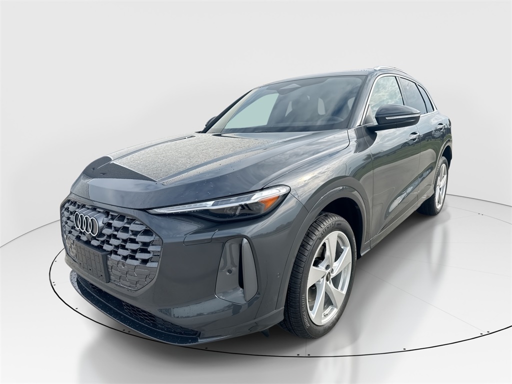 2025 Audi New Q5 Premium Plus's photo