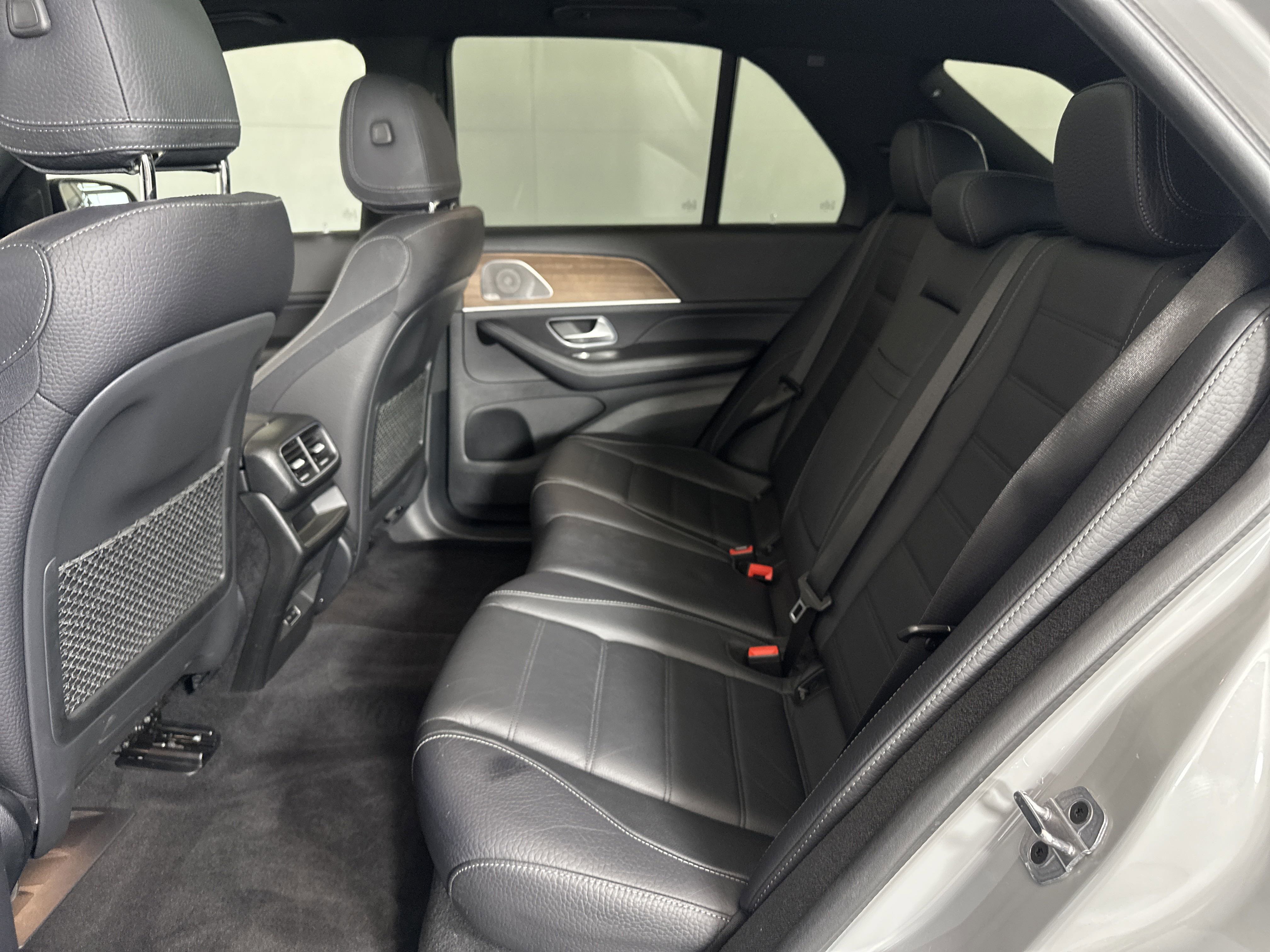 2024 Mercedes Benz GLE 450 4MATIC photo 5