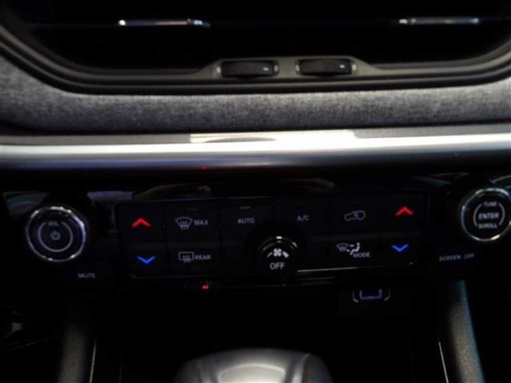 2022 Jeep Compass Latitude photo 29