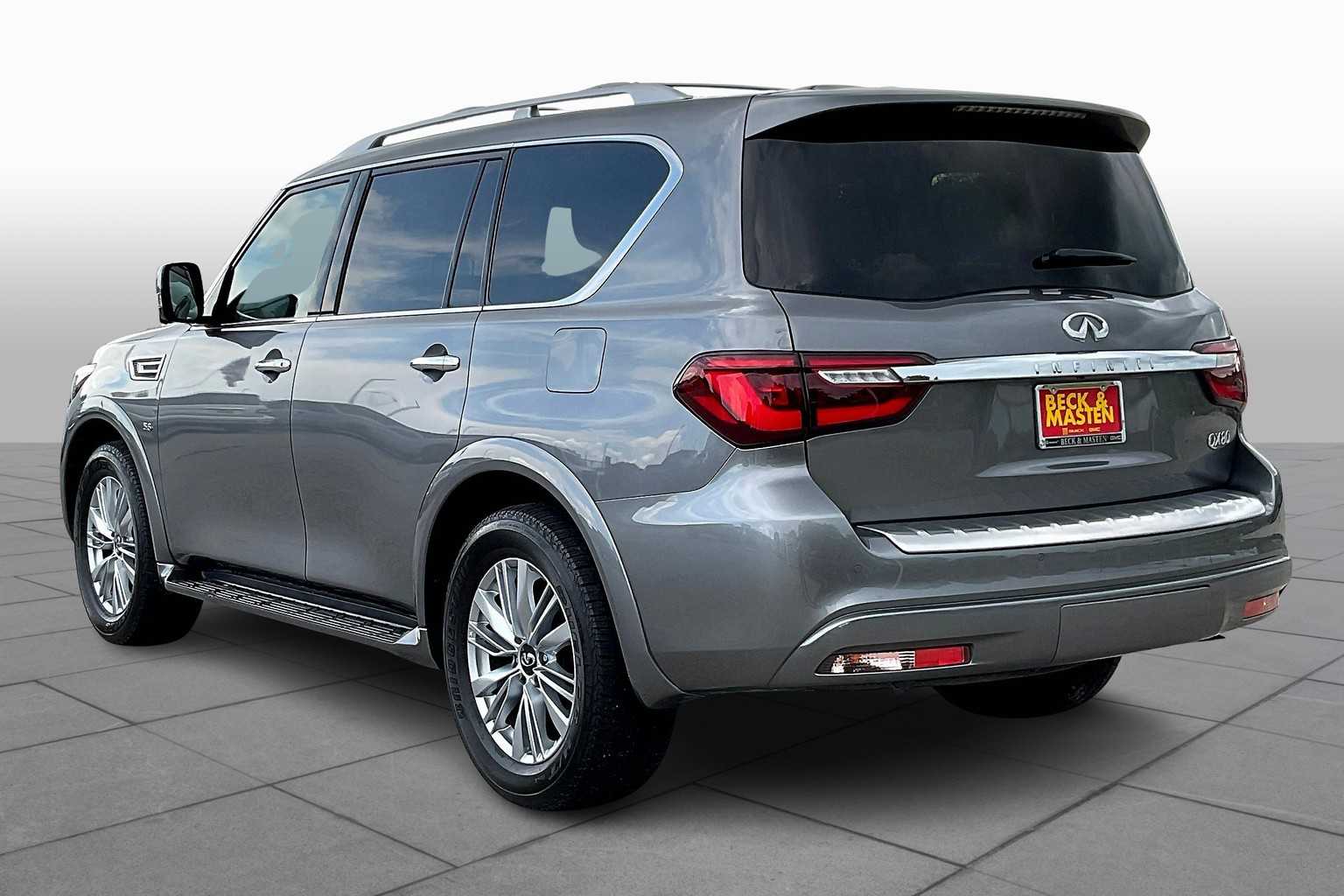2019 Infiniti QX80 Luxe photo 11