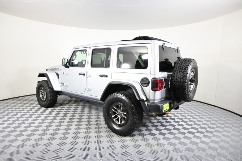 2024 Jeep Wrangler Rubicon 392 photo 4