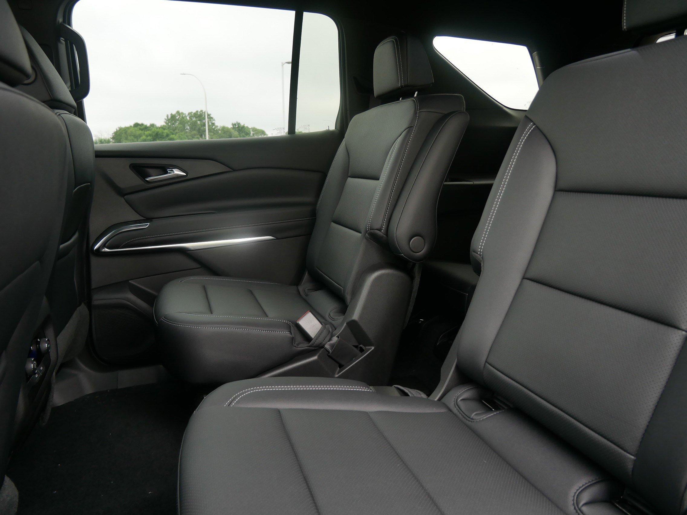 2026 Chevrolet Traverse photo 5