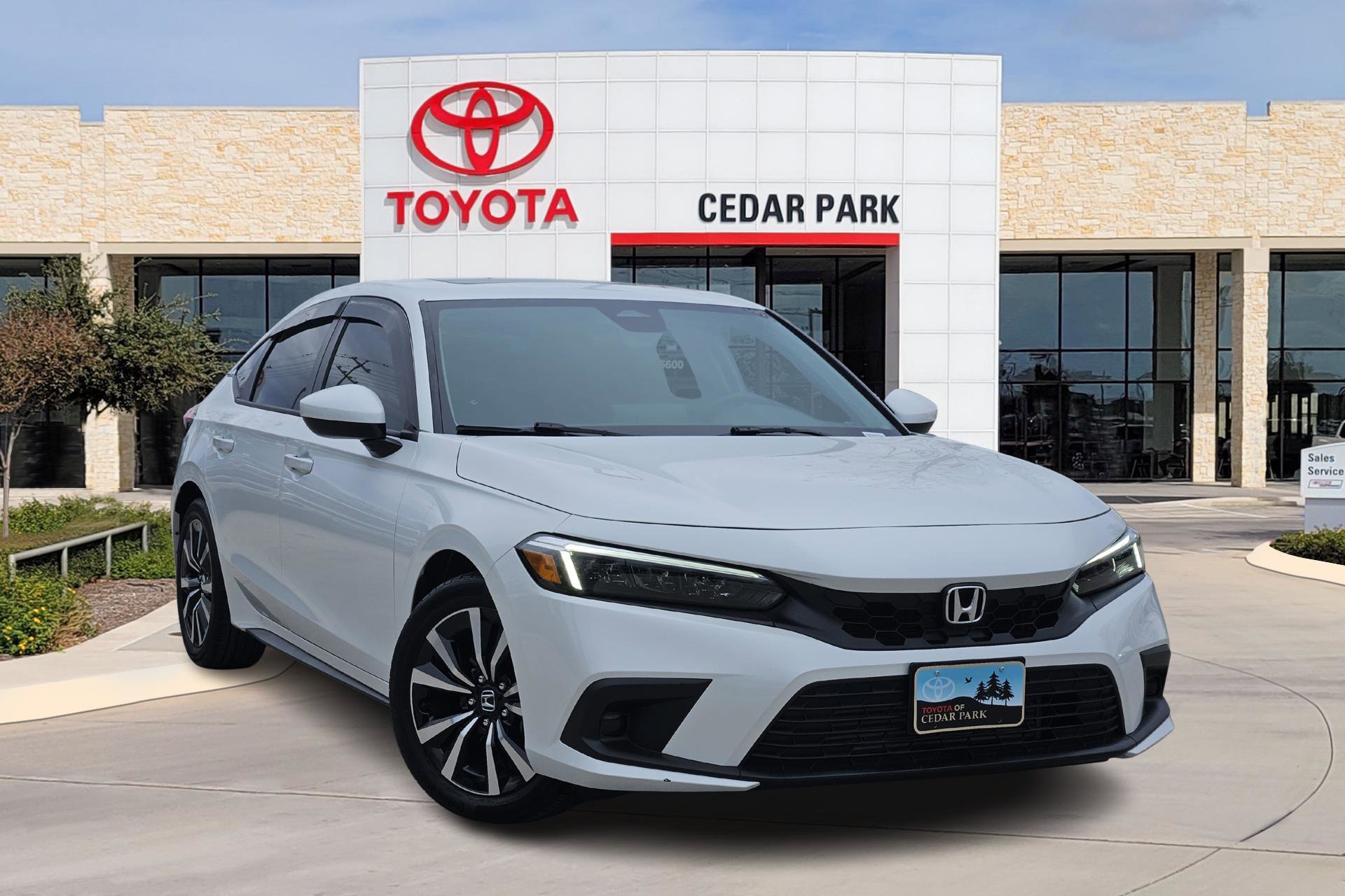 2024 Honda Civic Hatchback EX-L's photo