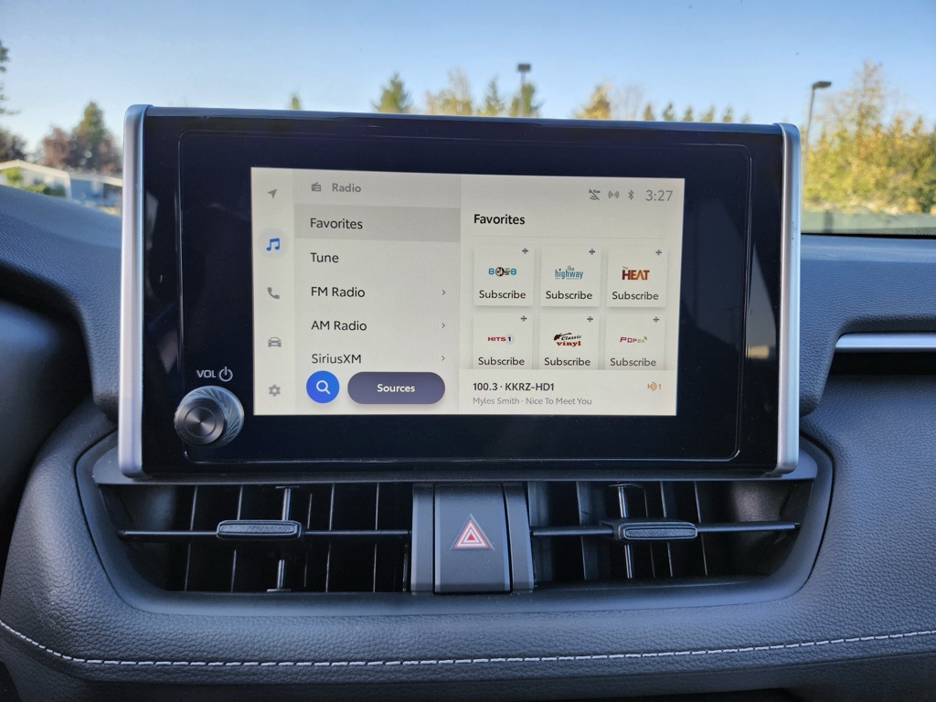 2023 Toyota RAV4 Hybrid LE photo 13