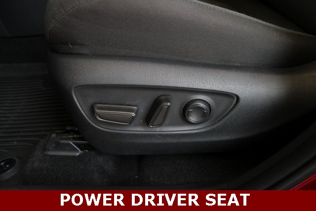 2024 Toyota RAV4 Hybrid XLE photo 13