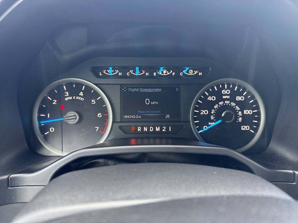 2016 Ford F-150 XLT photo 9