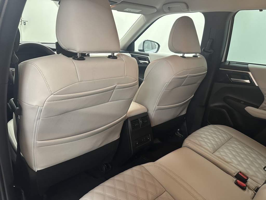 2023 Mitsubishi Outlander SEL photo 15