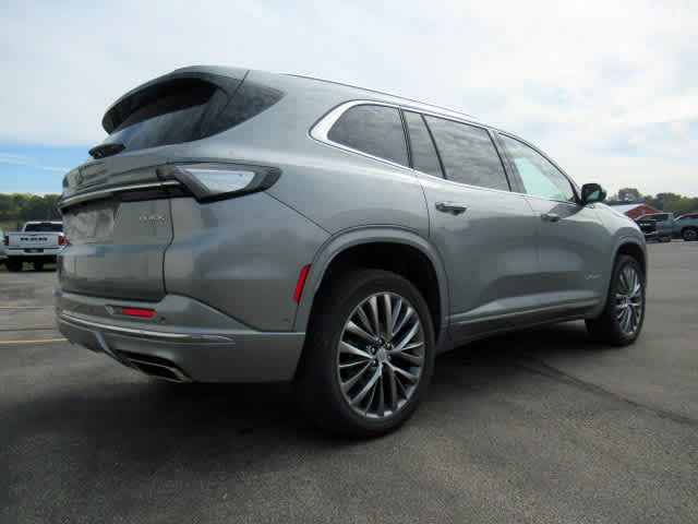 2025 Buick Enclave Avenir photo 8