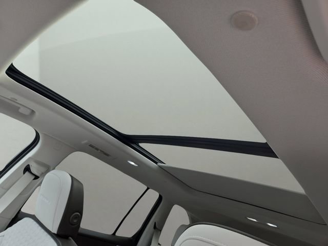 2026 Gmc Acadia Denali photo 4