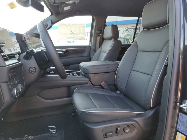 2025 Chevrolet Tahoe Premier photo 12