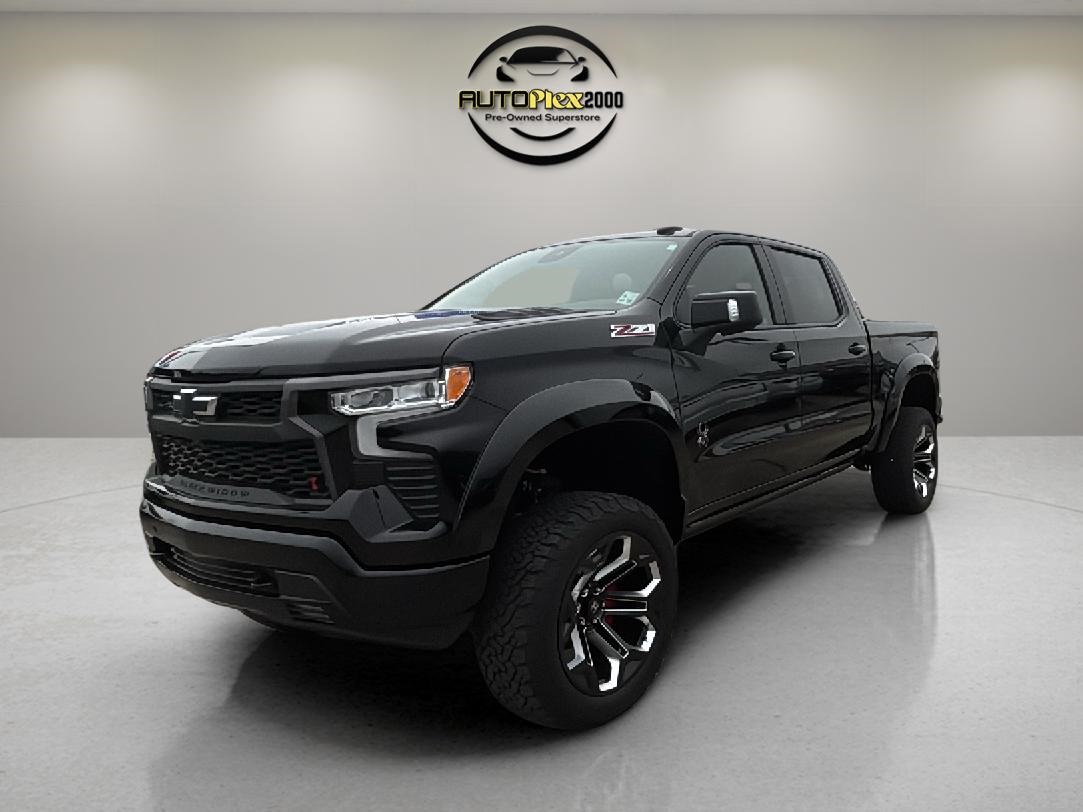 2024 Chevrolet Silverado 1500 RST photo 2