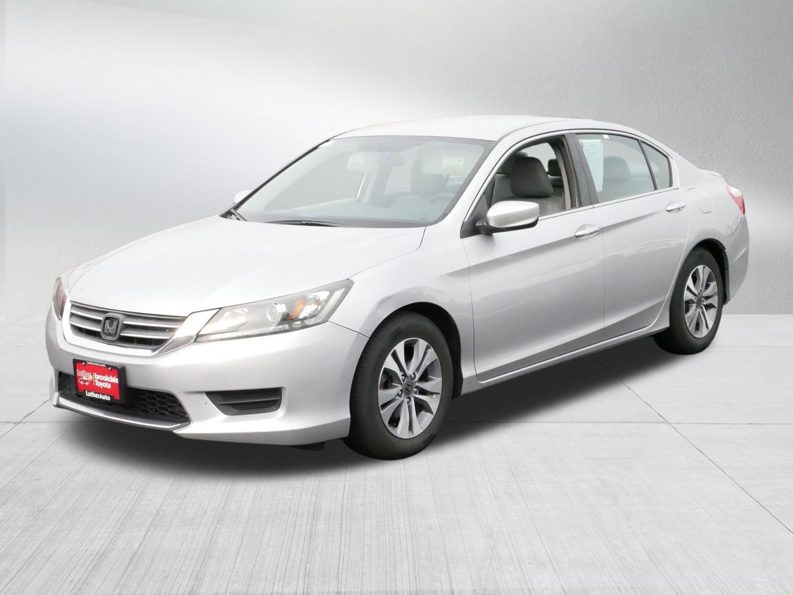 2015 Honda Accord LX photo 3