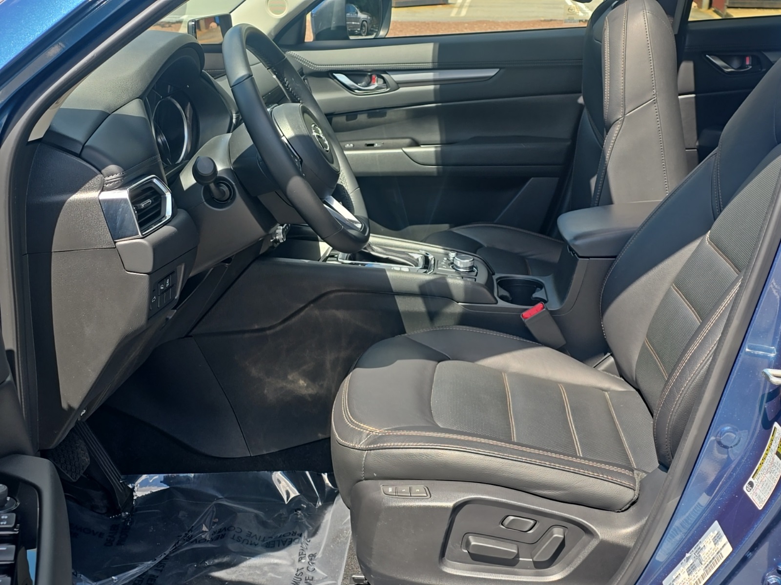 2022 Mazda CX-5 2.5 S Preferred photo 4