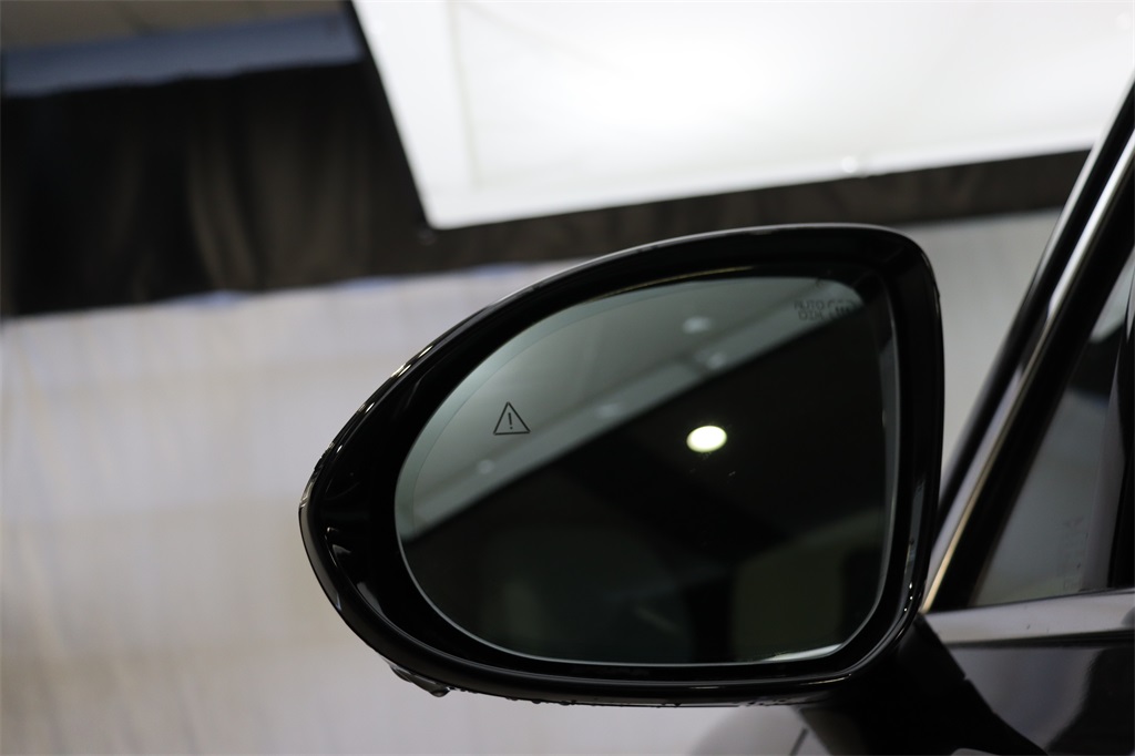 2026 Genesis Electrified GV70 photo 4
