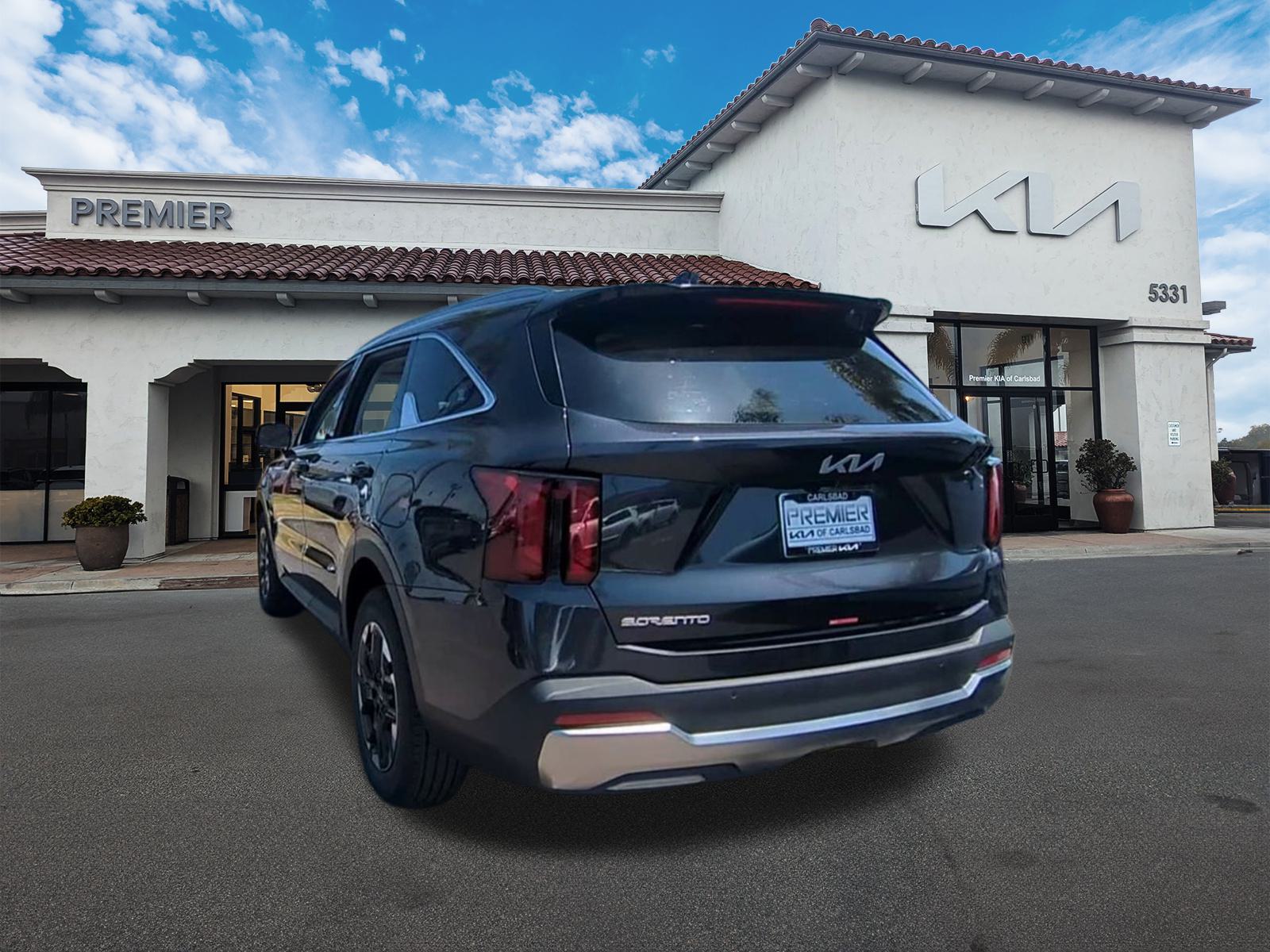 2025 Kia Sorento S photo 4