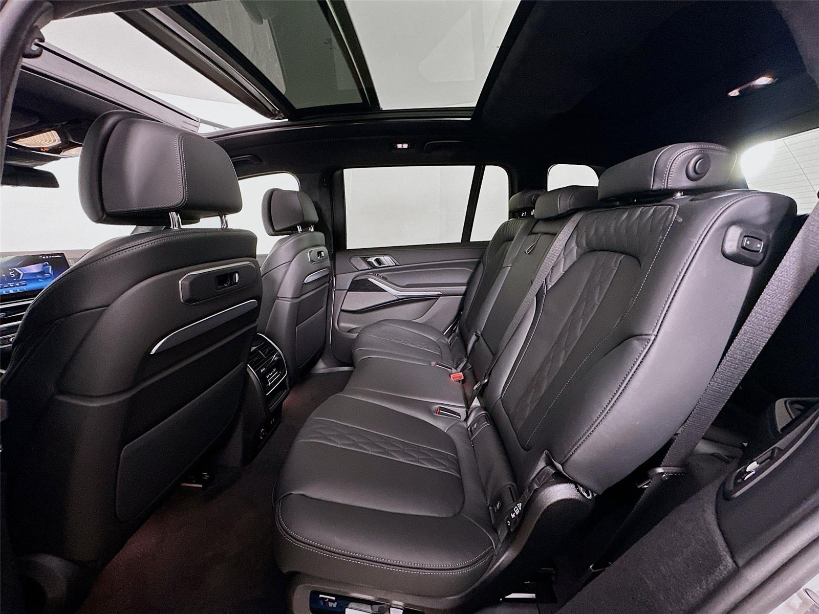 2026 Bmw X7 M60i photo 22