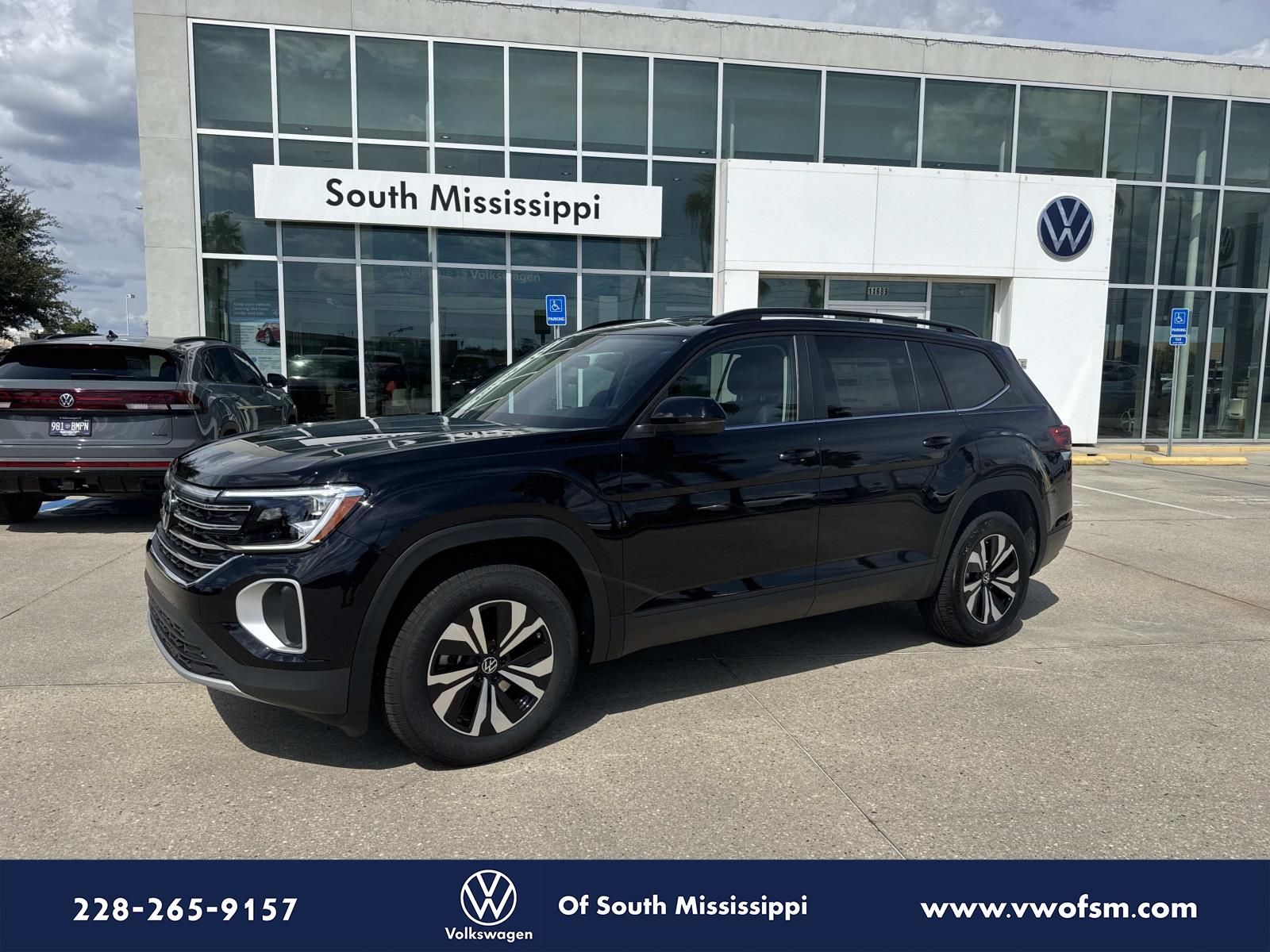 2026 Volkswagen Atlas SE's photo