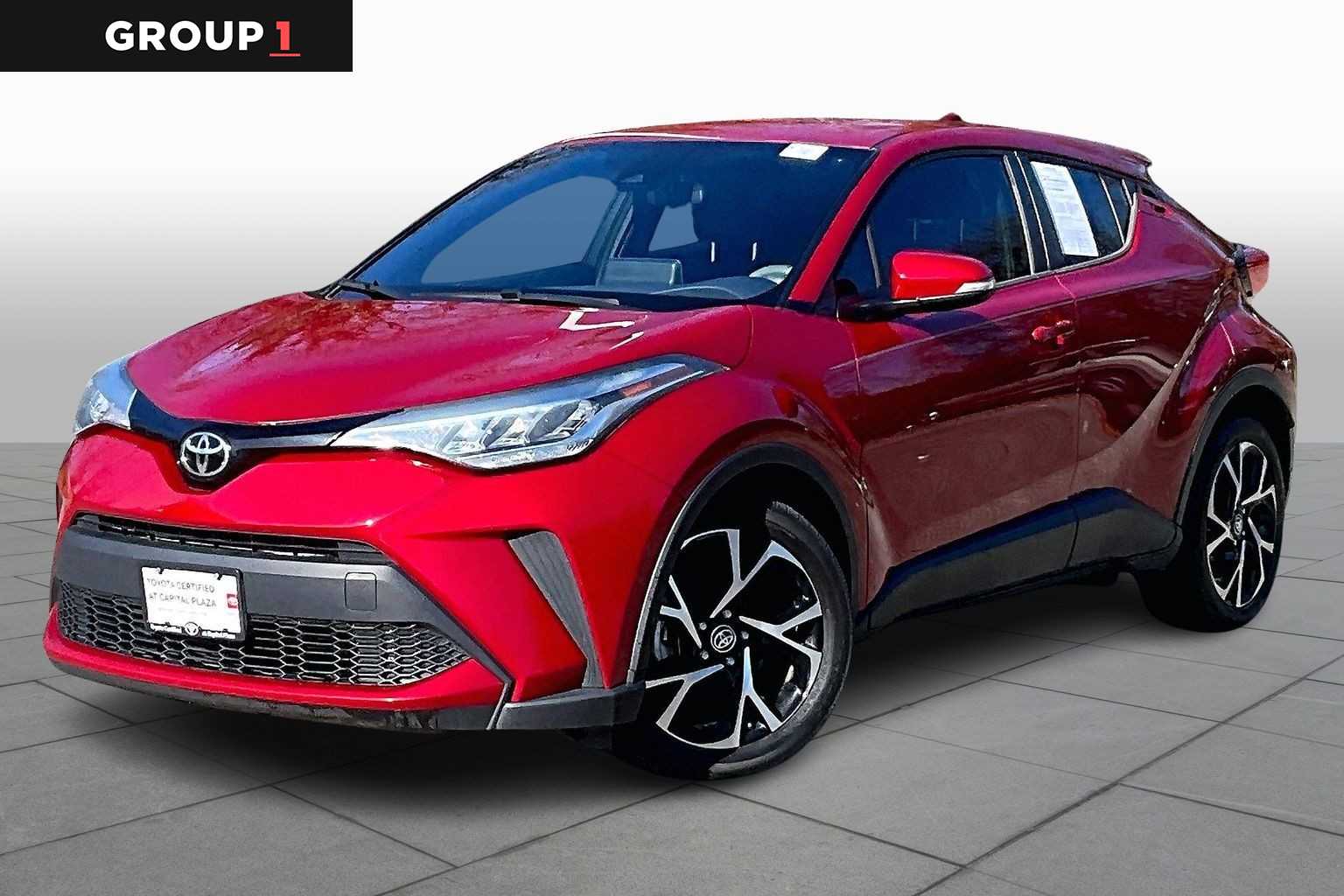 2021 Toyota C-HR XLE's photo