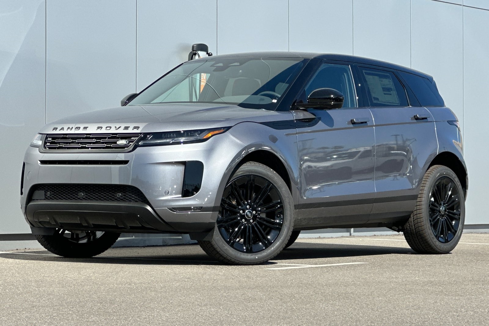 2026 Land Rover Range Rover Evoque
