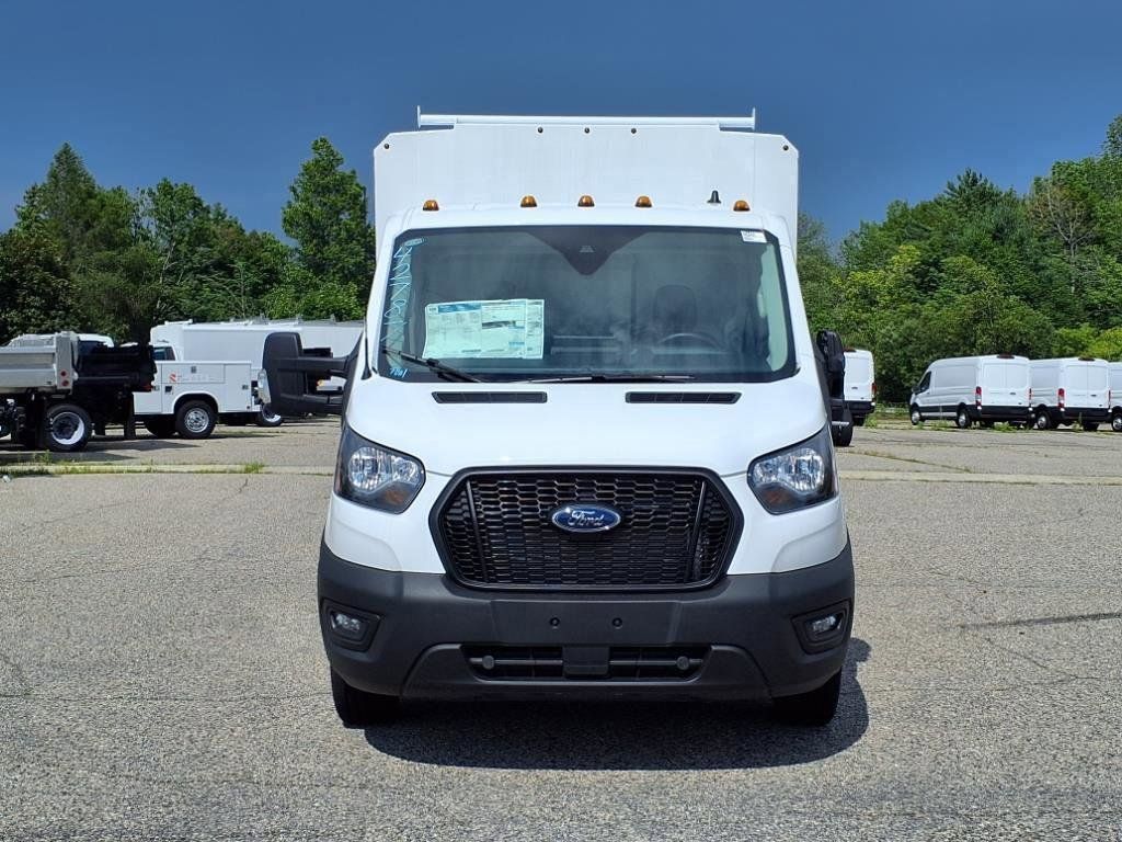 2025 Ford Transit photo 22
