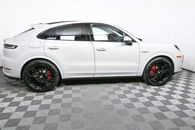 2026 Porsche Cayenne E-Hybrid Coupe S photo 23