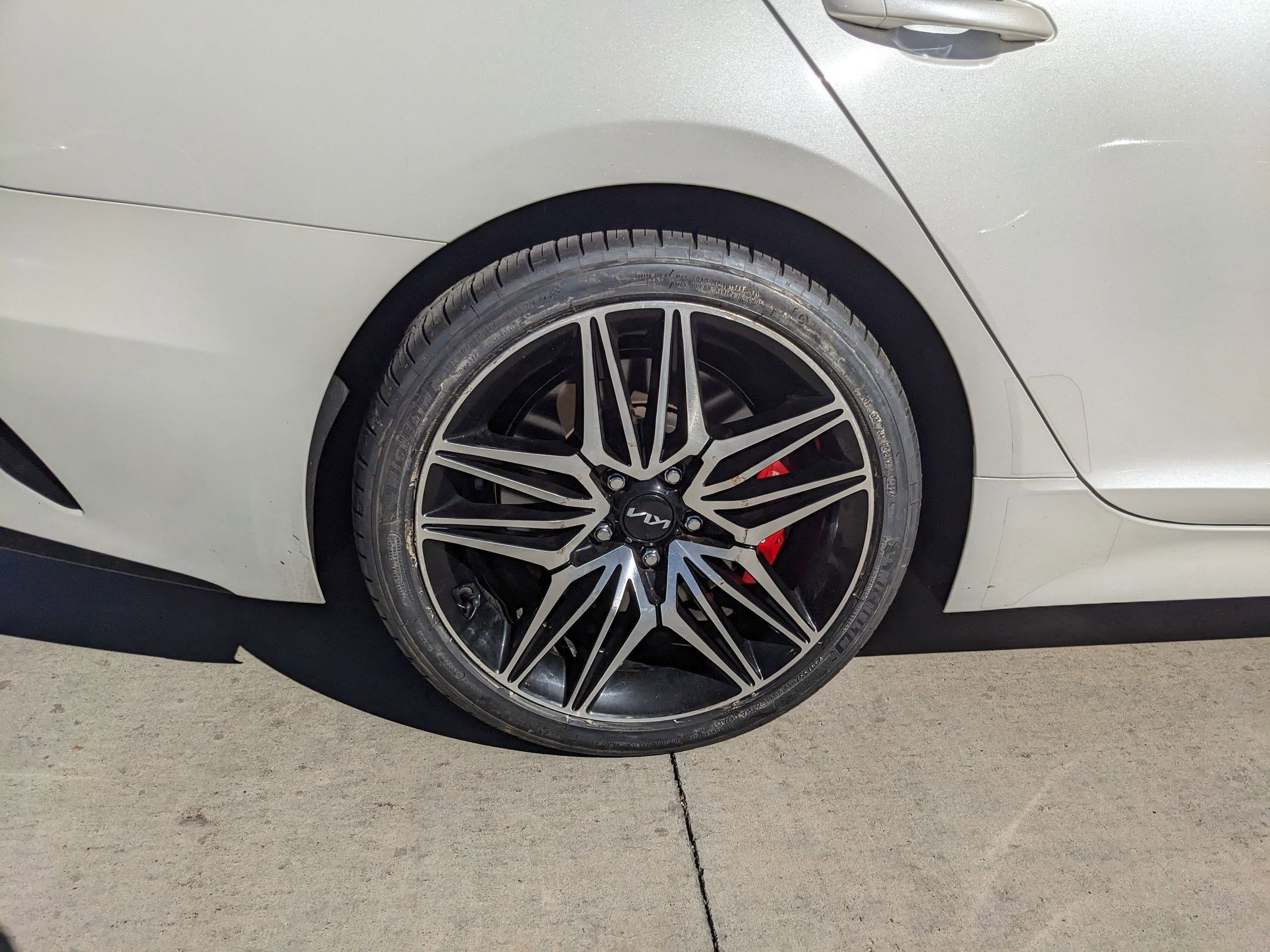 2022 Kia Stinger GT1 photo 11