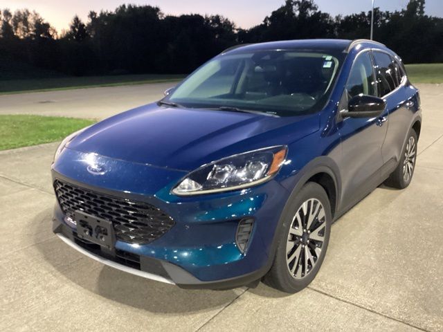Used 2020 Ford Escape SE with VIN 1FMCU9BZ9LUA50065 for sale in Sheffield, OH