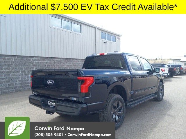 2025 Ford F-150 Lightning photo 3