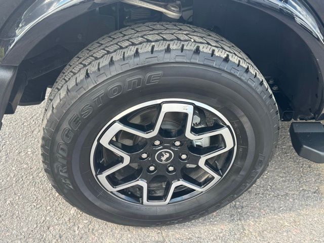 2024 Ford Bronco Outer Banks photo 23