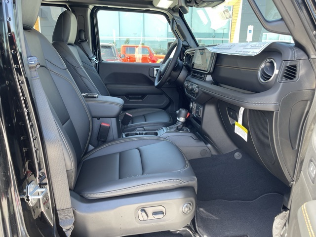 2025 Jeep Gladiator Sport photo 21