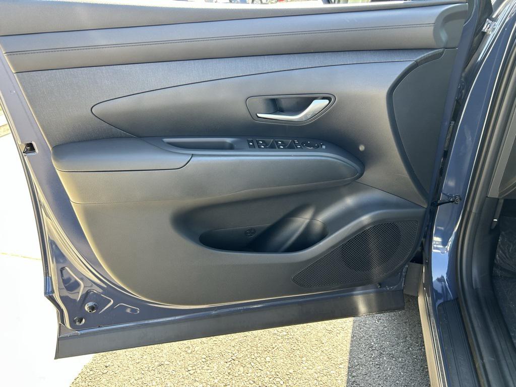 2025 Hyundai Tucson SEL Convenience photo 9
