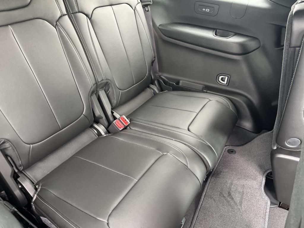 2025 Jeep Grand Cherokee Limited photo 27