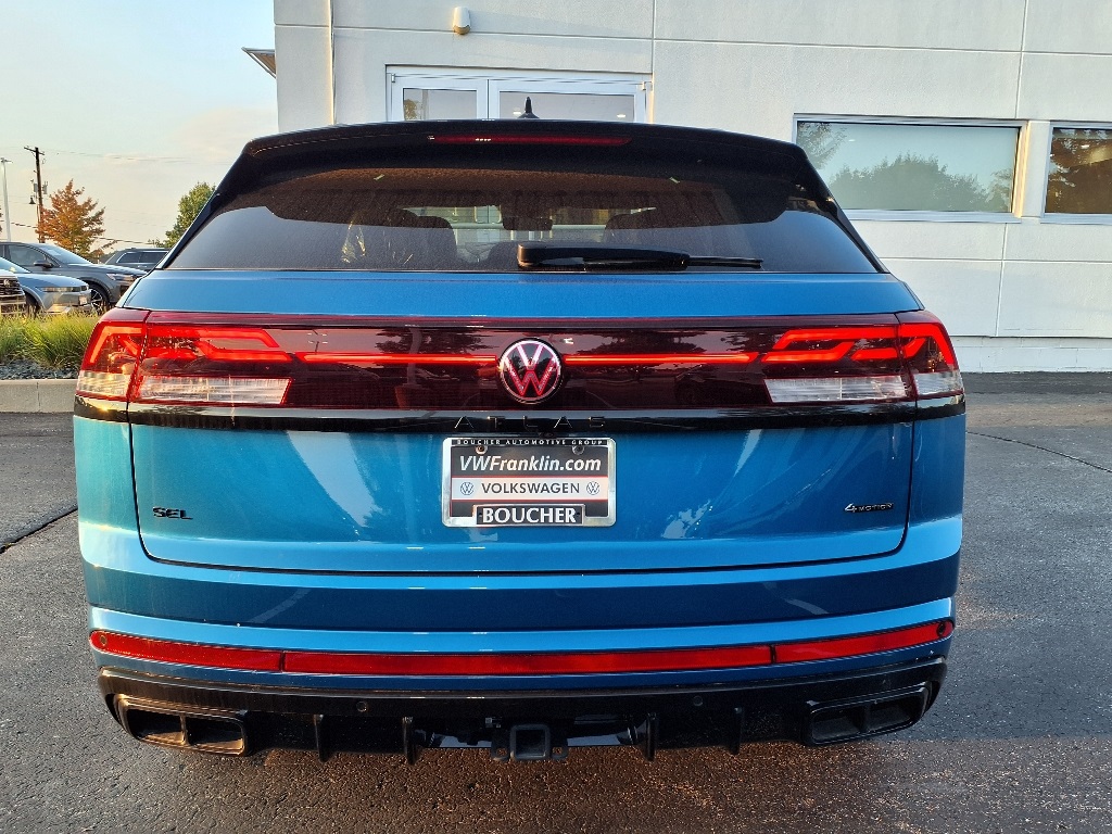 2025 Volkswagen Atlas Cross Sport SEL R-Line photo 4