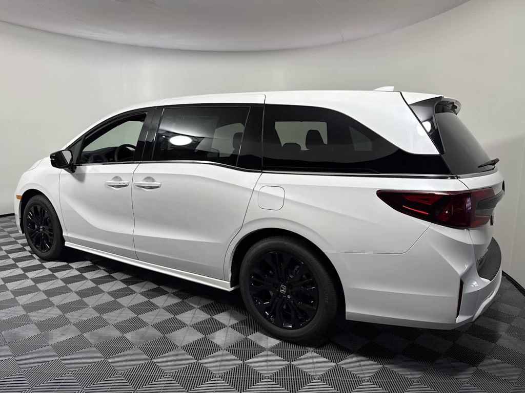 2025 Honda Odyssey photo 4