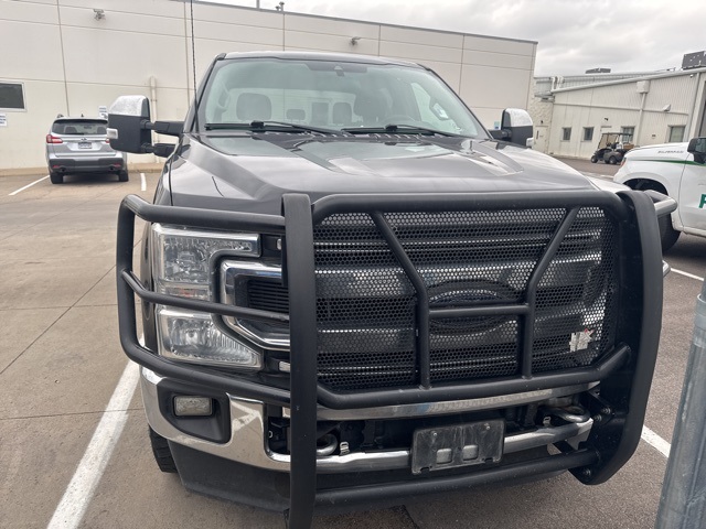 2022 Ford F-250 photo 2