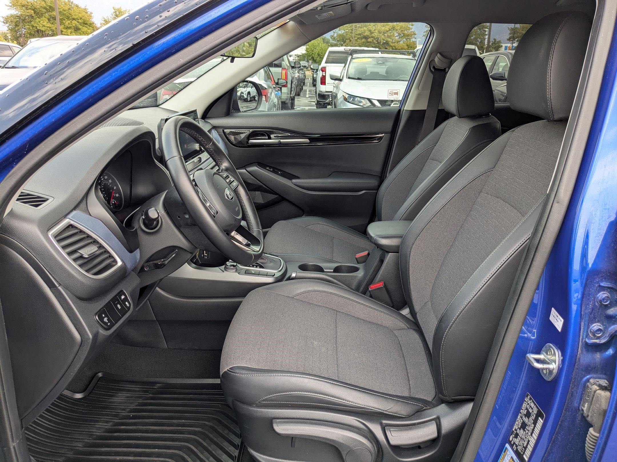 2021 Kia Seltos S photo 12