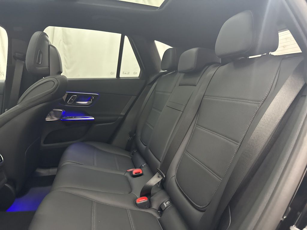 2026 Mercedes Benz GLC 300 photo 15