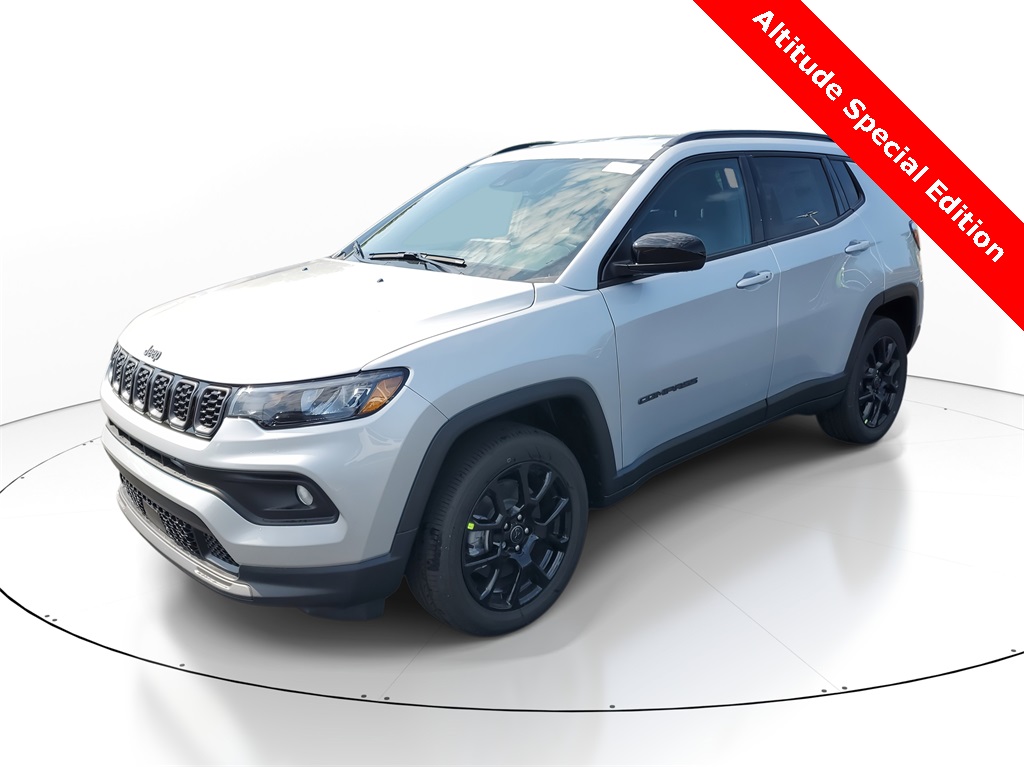 2025 Jeep Compass Latitude photo 2