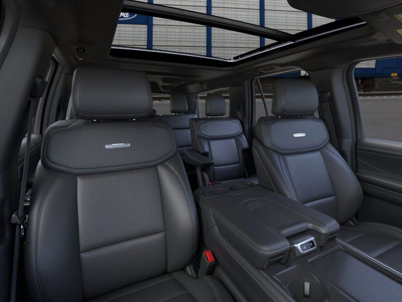 2025 Ford Expedition Platinum MAX photo 8