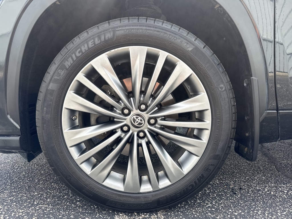 2020 Toyota Highlander Hybrid Platinum photo 12
