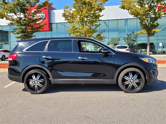 2016 Kia Sorento L photo 2