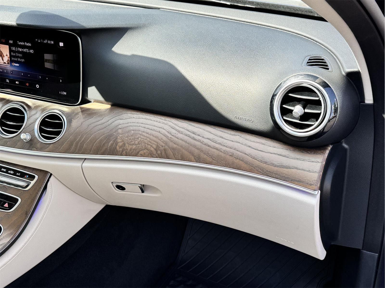 2021 Mercedes Benz E 350 photo 42