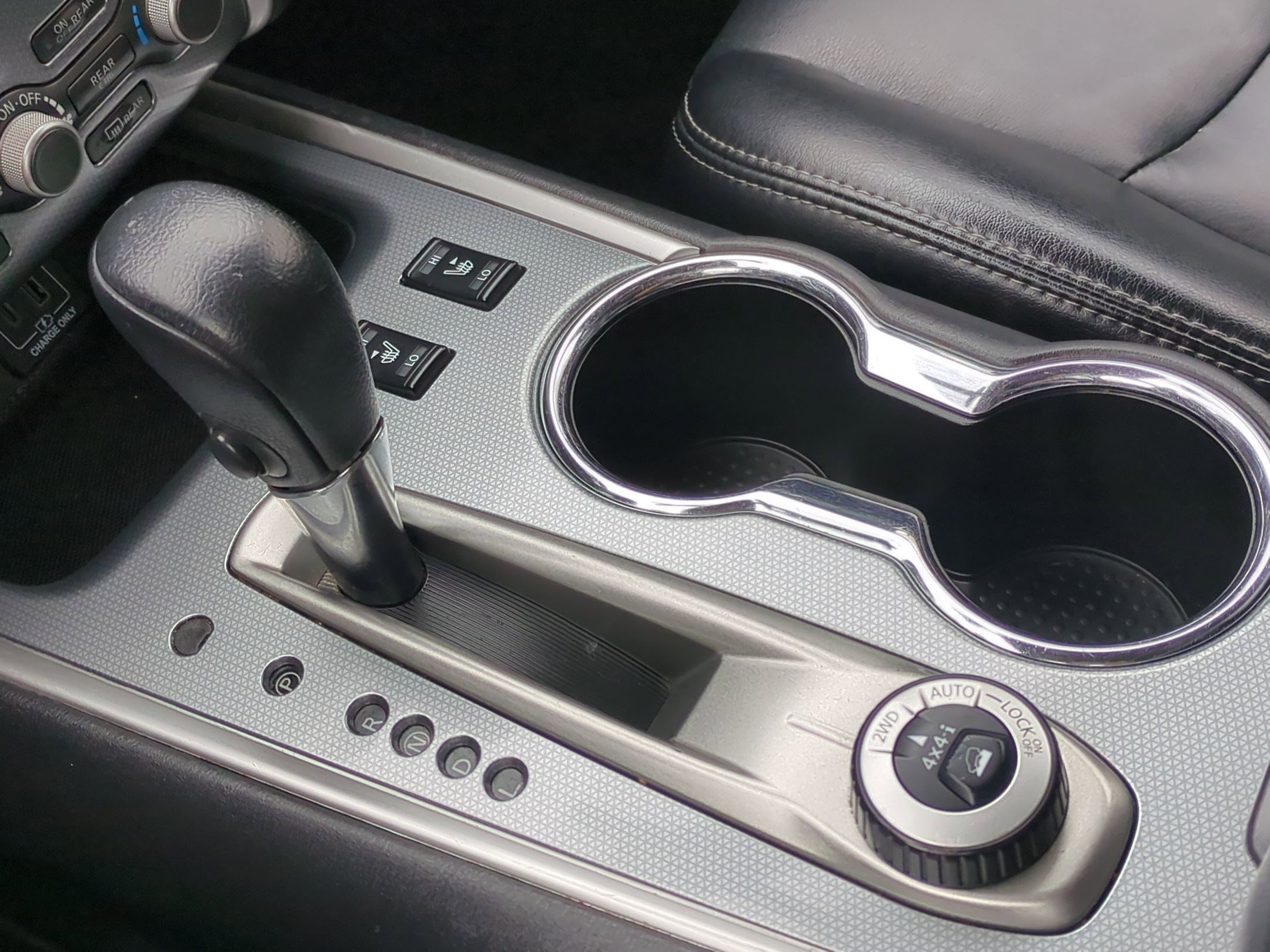 2019 Nissan Pathfinder SL photo 20