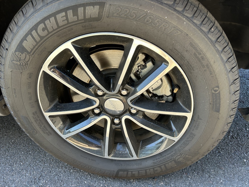 2016 Dodge Grand Caravan R/T photo 9
