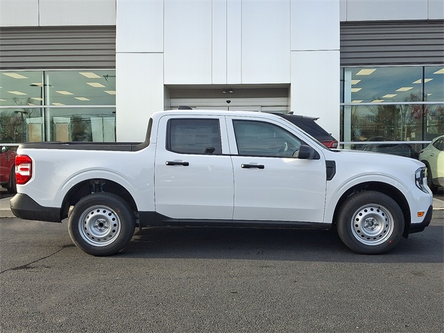 2026 Ford Maverick XL's photo